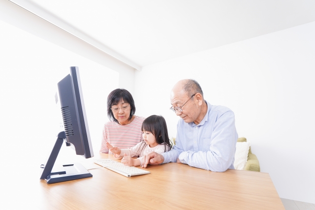 子どもやお年寄りの安全を守るための備え